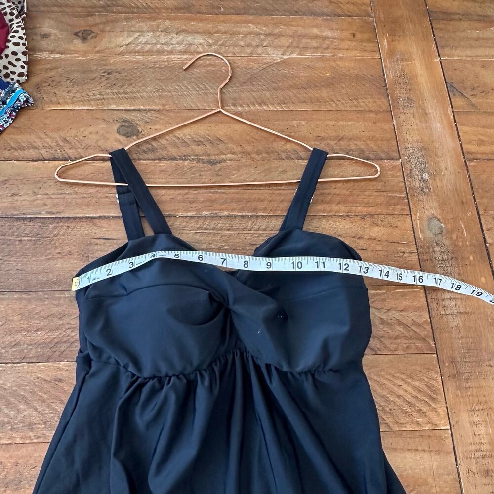 Black bathing suit top with built in bra size large - Picture 5 of 5